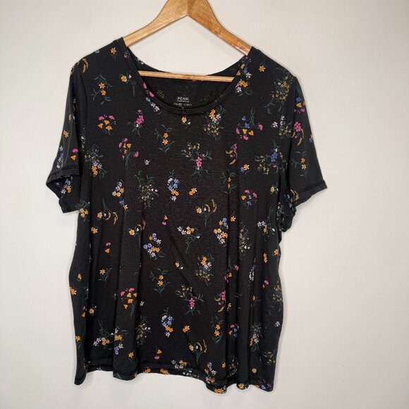 Penningtons Woman Curvey T-Shirt Black Floral Size 2X - Picture 1 of 4